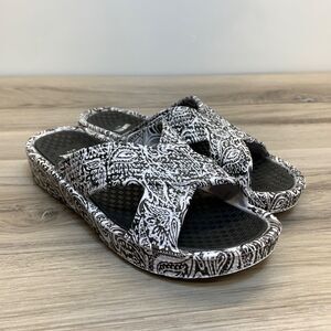 LUKEES Muk Luks Women Spa Sandals Paisley Black White Size M 7-8